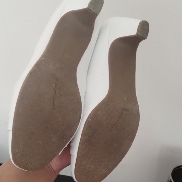 Air Flex White Women Heels - Picture 2 of 2